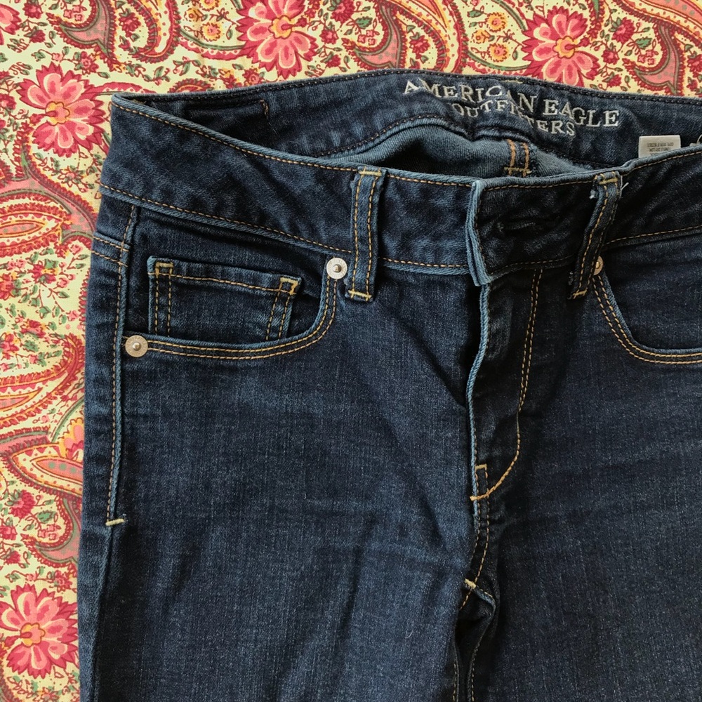 American Eagle dark wash denim jeans